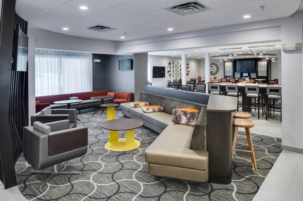 Springhill Suites Milford Exteriör bild