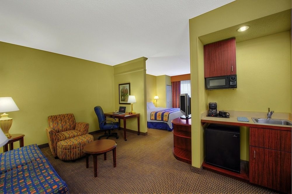 Springhill Suites Milford Exteriör bild